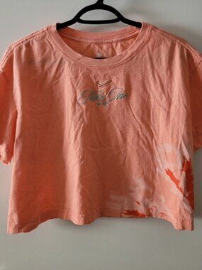 🎉The NIKE Tee Cropped Workout Tap SZ L